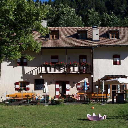 Hotel Zur Kirche Magre all' Adige Exterior foto
