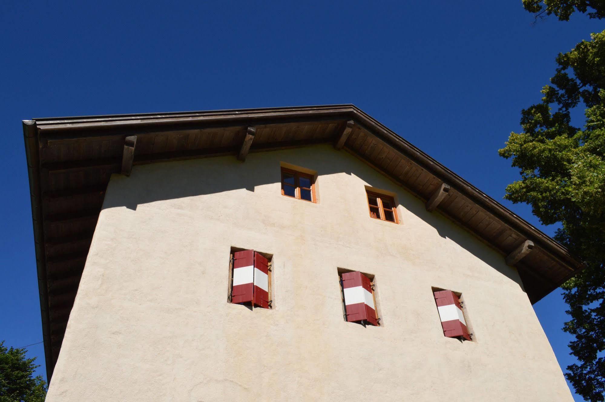 Hotel Zur Kirche Magre all' Adige Exterior foto